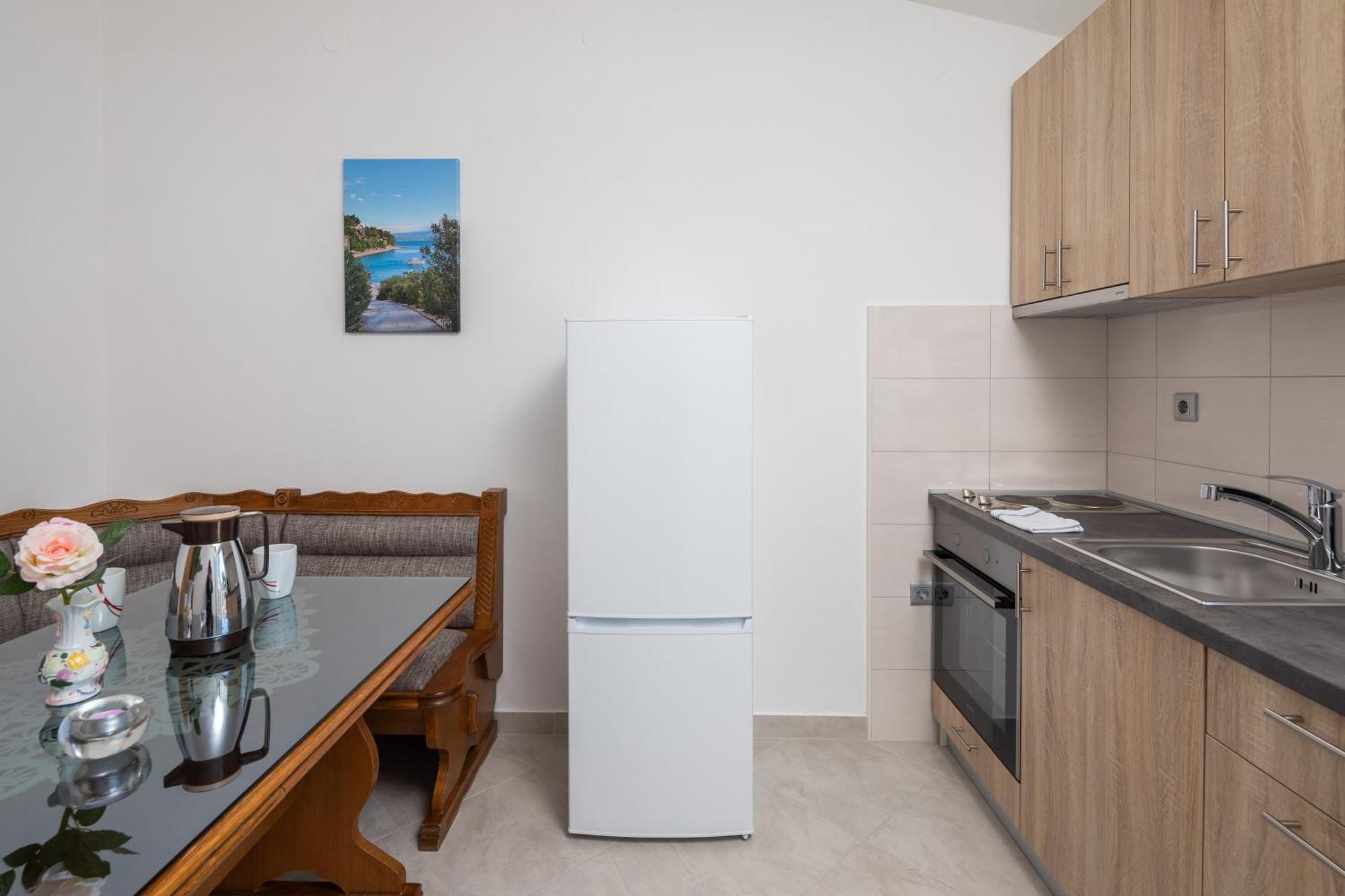 Sunshine Suites Omis Bagian luar foto
