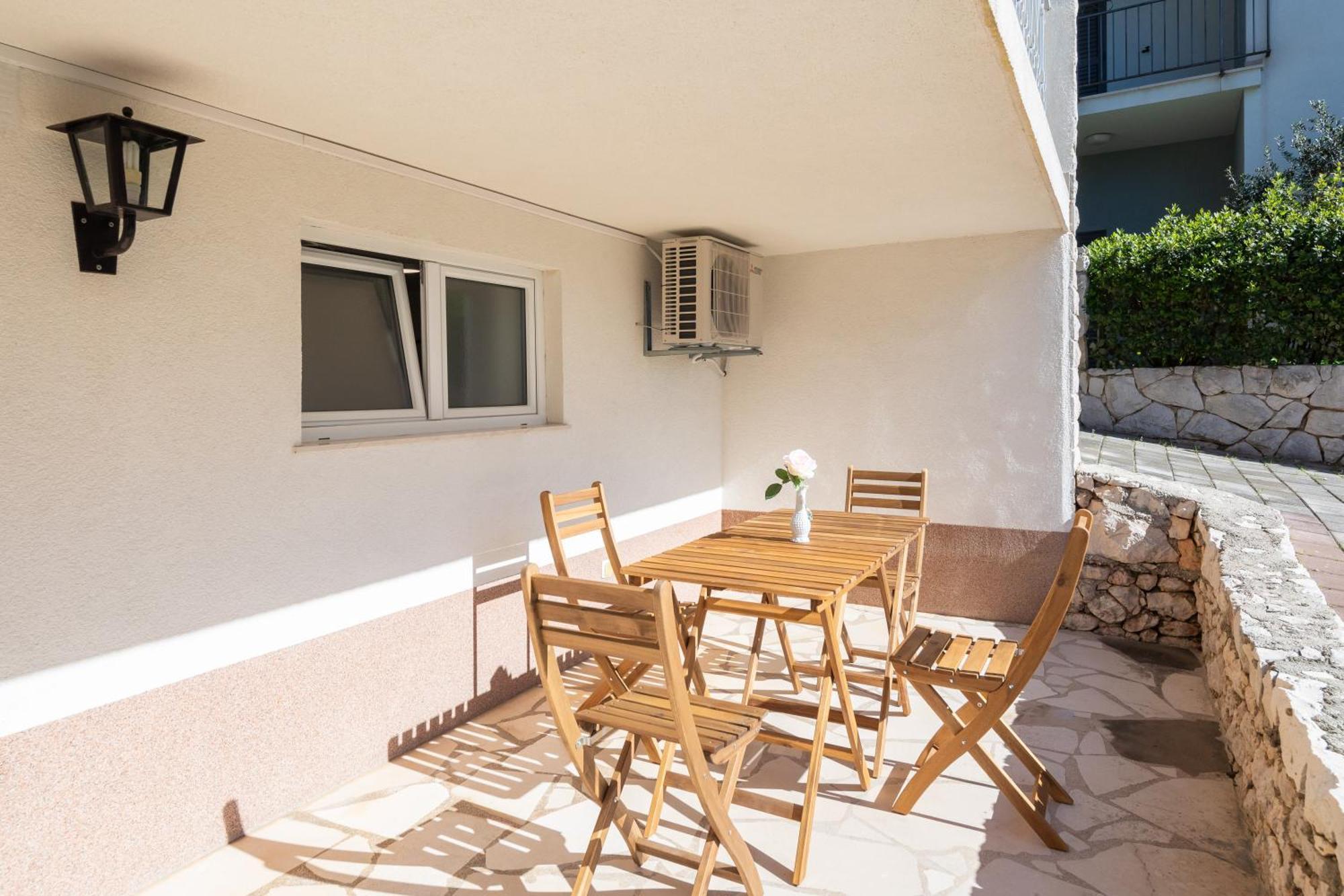 Sunshine Suites Omis Bagian luar foto