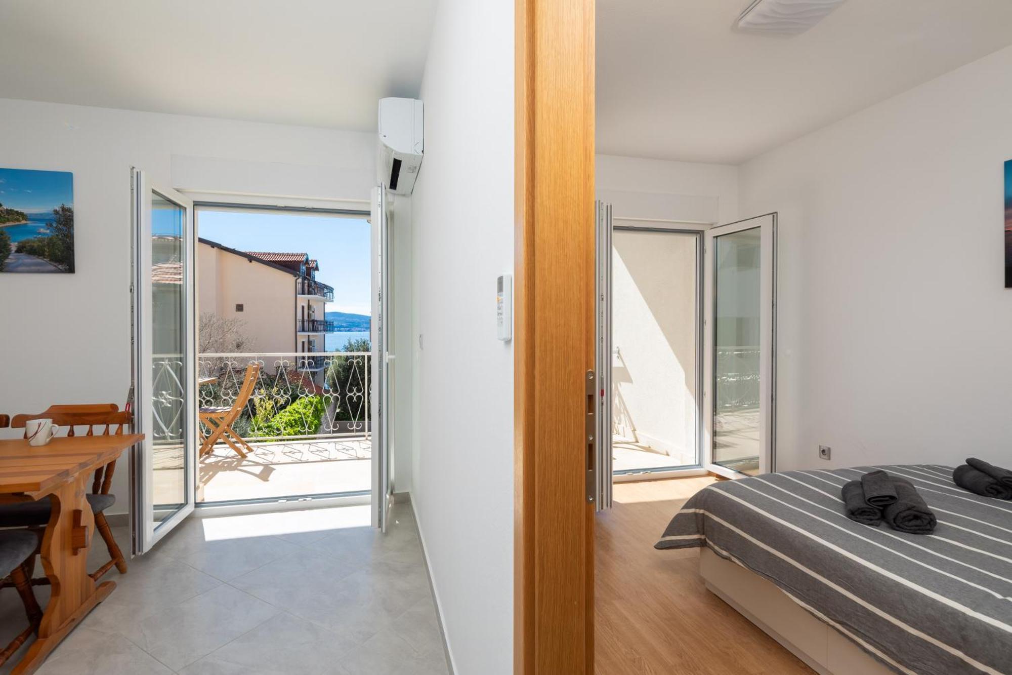 Sunshine Suites Omis Bagian luar foto