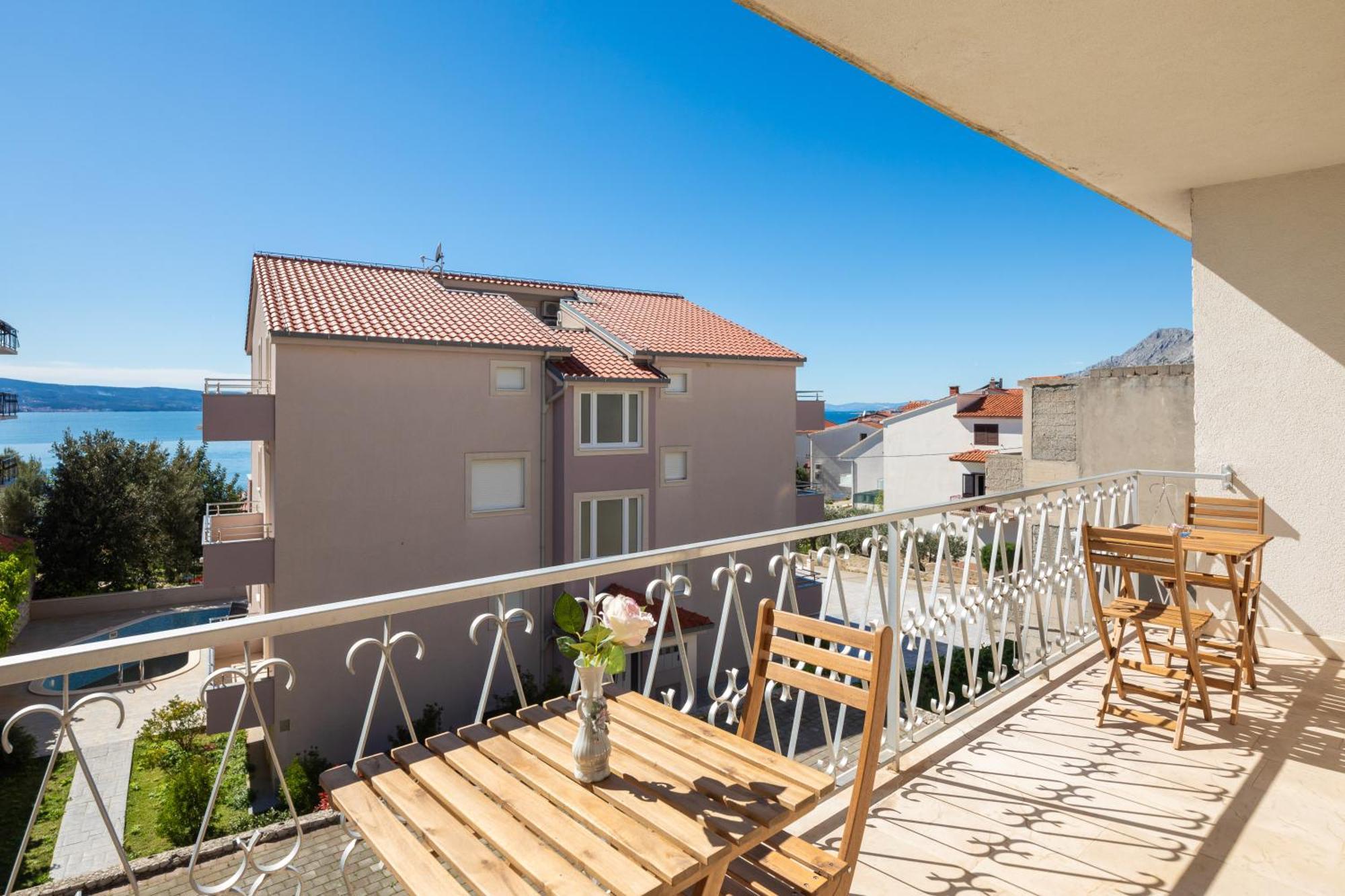 Sunshine Suites Omis Bagian luar foto